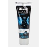 Closeup GEL TOOTHPASTE