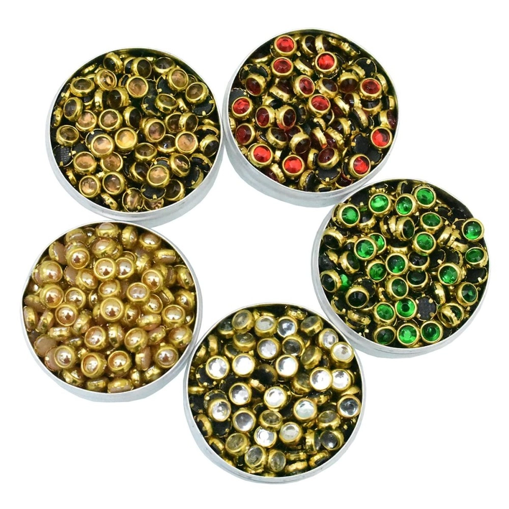 EmbroideryMaterial 4 MM Flat Back Round Kundan Stone Beads for Craft, Embroidery Work, Jewellery Making, Bangles Making Combo of 5 Colors (500 Pieces, Creamy Gold, Silver, Gold, Green & Red)