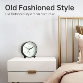 JALL Analog Alarm Clock, 4 Inch Super Quiet, Non-Ticking, Small Clock with Night Light, Battery Operated, Simple Design for Bedside Table, Desk, Black