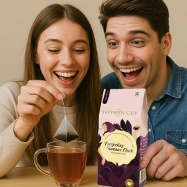 Saffron Cup Darjeeling Summer Flush by 20 Pyramid Tea Bags | 100% Natural, Fresh & Flavorful (40 Gm)