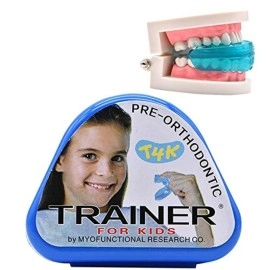 Designeez Children\'s Dental Orthodontic Appliances Kids Tooth Alignment Braces Mouthpieces, Teeth Trainer For Orthodontic Care, Blue