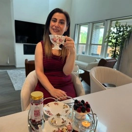 BLUE TEA - Rose Buds Tea - 30gm - 30 Cups | RICH VITAMIN-C | Beautiful Hair & Skin - Caffeine Free - 100% Natural - Flower Based - Herbal Tea - Vegan - Non-GMO | Featured In Shark Tank | Pet Jar Pack