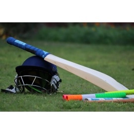 LIVOX Premium Cricket Bat Handle Rubber 5 Grips for Enhanced Performance With Better Shock Absorption And 1 Wooden Gripper Cone (pack of 6)