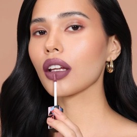 Kiro Airy Matte Liquid Lipstick, Nude Lily (Blush Pink), 5 ml, Transferproof, Liquid Lip Colour, Long Lasting, Vegan, No Parabens, Avocado Oil, Non Toxic Lipstick for Intense Colour