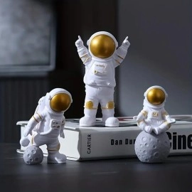 Street27 Resin Astronaut Spaceman Fantasy Statue Ornament Home Office Desktop Figurine Decors Set Of 3-Golden