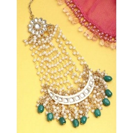 Karatcart Green Tumble Gold Plated Handcrafted Kundan Passa for Women