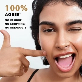 Conscious Chemist Ultra Light Oil Face Cleanser (100ml) With Olives | Removes Makeup, SPF And Impurities For Soft & Glowing Skin | 100% Natural Oils | Cruelty Free