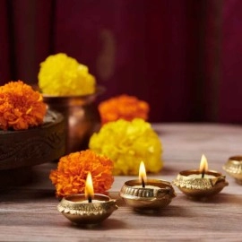 Om Phool Batti Small Cow Ghee Diya for Puja, 100 Pcs, Wax Free & Vegan Ghee Batti/Wicks/Jyot for Puja Aarti, (Pack of 1, Yellow, 100 Pcs)
