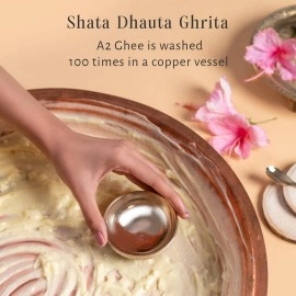 Shankara Gheesutr Face Emulsion Natural Desi Ghee Face Moisturizer Cream For Even Skin Glow and Rejuvenation with Vitamin C,Hibiscus and 100 Times Washed Ghee- 30 ml