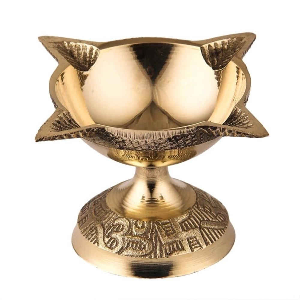 TORPPEZA 4 Face Brass Diya for Pooja, Mandir, Diwali Festival Oil lamp Diya for Daily Pooja/Diwali Pooja Charmukhi Diya for Pooja