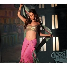 VAMA FASHIONS Clip on Sarees Pleats Pin Brooch Coat Dress Gown Shawl Bridal Safety Saree Pins for Women - 21 Sareepin (Saree Pin for Pleats)