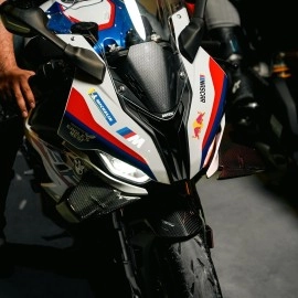 CodersParadise Vinyl Pack of 58 - Kpop Girls, Cool Korean Pop Singer Stickers for Water Bottles, Trendy Phone Laptop Notebook Journal Skateboard Bike Guitar Case - self-adhesive, 3 x 2 inch