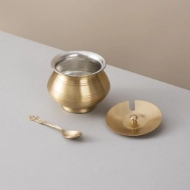 veda essentials. Premium Brass Ghee Pot with Tin Coating - Traditional Handcrafted Storage Jar for Ghee and Oil - Durable and Corrosion Resistant Kitchenware (   )