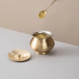 veda essentials. Premium Brass Ghee Pot with Tin Coating - Traditional Handcrafted Storage Jar for Ghee and Oil - Durable and Corrosion Resistant Kitchenware (   )