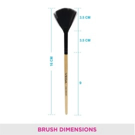 Vega Fan Brush