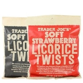 Trader Joe\'s Soft Licorice Twists 8oz (Strawberry Licorice, 5 Pack)