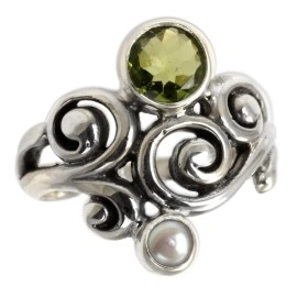 NOVICA Artisan Handmade Peridot Cultured Freshwater Pearl Cocktail Ring .925 Sterling Silver Green White Indonesia Flash Birthstone \'Cloud Song\', Sterling Silver, No Gemstone