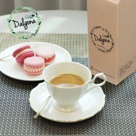 LENUE Korean 3 in 1 Instant Coffee Variety Sample Packets with Gift Box Set, Camping Essentials, Maxim Instant Coffee Mix Combination 20 Sticks