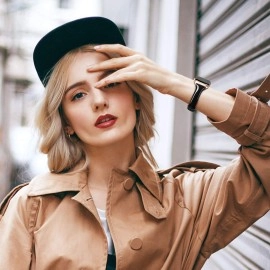 Mazoft Patent Leather Slim Band Compatible with Apple Watch Bands 38mm 40mm 41mm 42mm 44mm 45mm 49mm, glossy Leather Women Thin Replacement Strap for iWatch Series Ultra 8 7 6 5 SE 4 3 2 1 (Black)