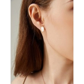 S.Leaf Minimalism Mother of Pearl Stud Earrings for Women Sterling Silver Round Disc Stud Earrings for Women (Oval_15mm_Gold)